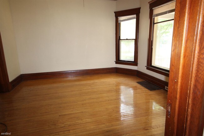 Foto del edificio - 4 br, 2 bath House - 722 Wheaton Ave Avail...