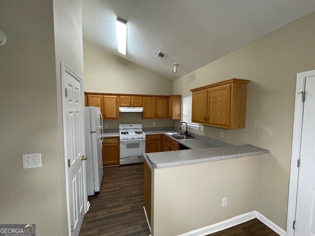 Building Photo - 10564 Village Landing