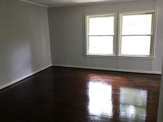 Building Photo - 1406 Castle Ct
