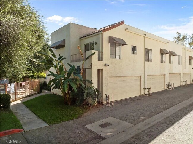 Foto del edificio - 12411 Osborne St