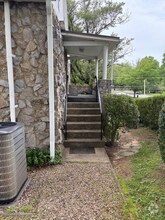 Building Photo - 470 Walden Rd