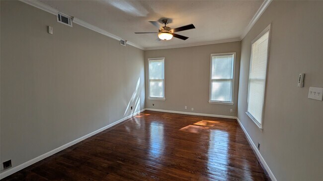 Foto del edificio - 412 Cordell St