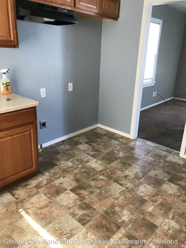 Foto del edificio - 2 br, 1 bath House - 12513 Kirton Ave