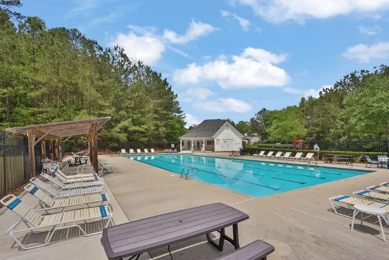 Primary Photo - 2582 Oak Bluff Dr