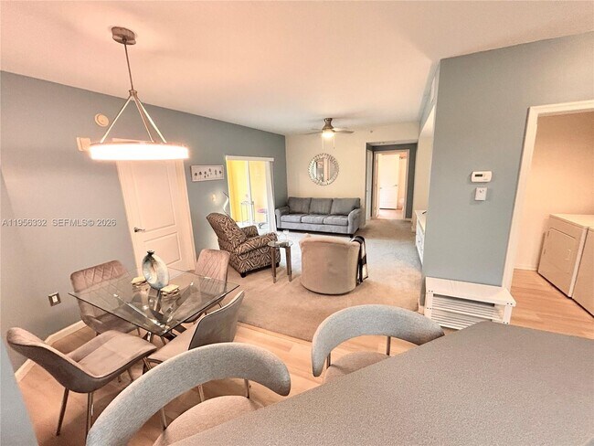 Foto del edificio - 5050 Fairways Cir