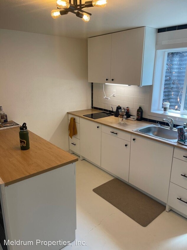 Building Photo - 1 br, 1 bath House - 1024 Oxford Lane #47A