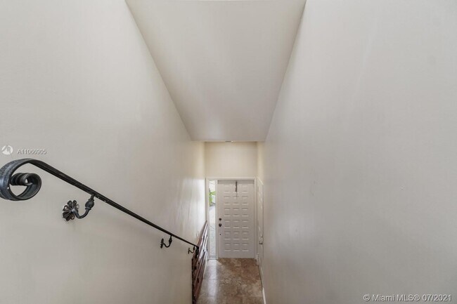 Foto del edificio - 9335 NW 9th Pl