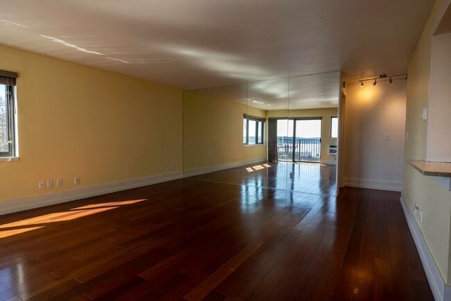 Foto del edificio - 3Bd/1.75Ba Seattle Condo