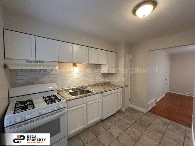 Building Photo - 440 Eichelberger St