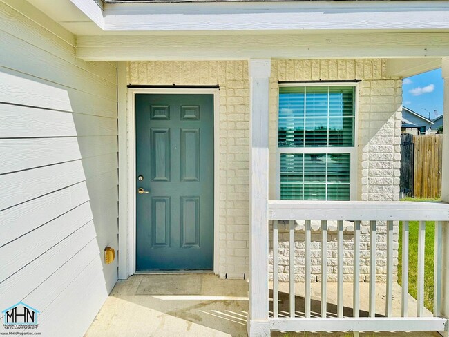 Foto del edificio - A Stunning 3-Bed 2-Bath Single Story - Nea...
