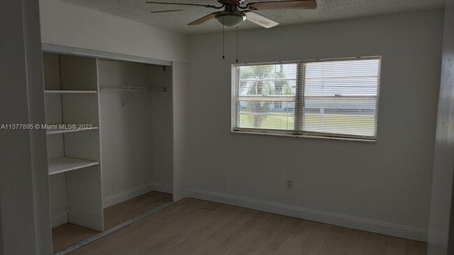 Building Photo - 5100 SW 41st St