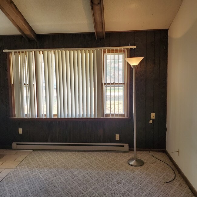 Building Photo - 168 Highlander Dr