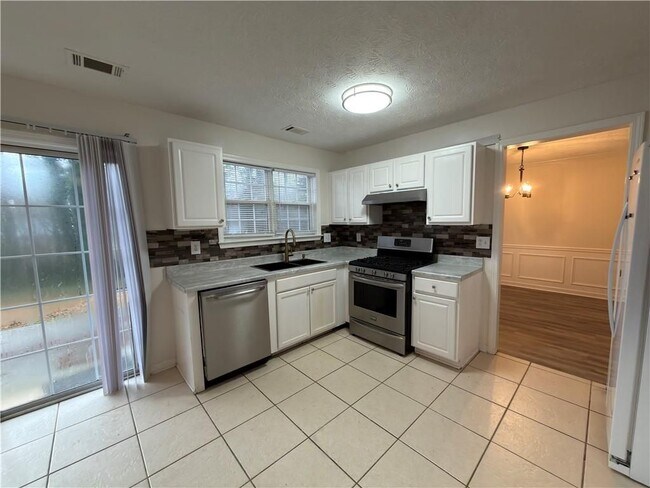 Foto del edificio - 620 Manor Glen Dr