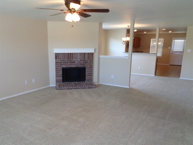 Foto del edificio - 63 Lantana Dr