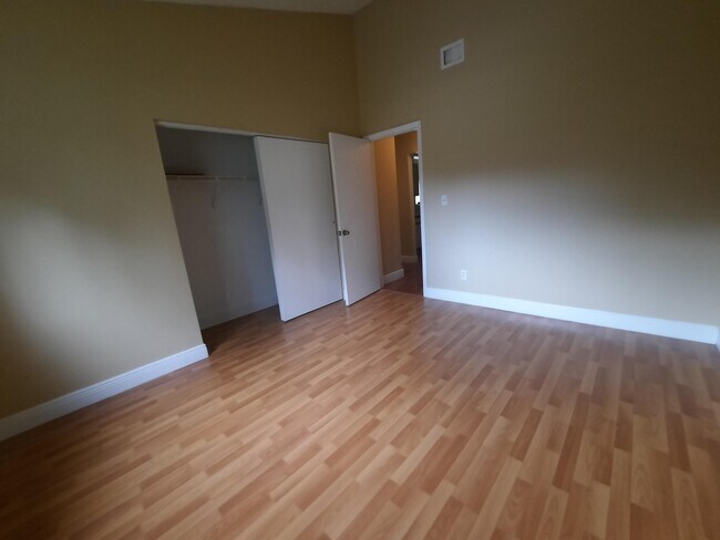 Foto del edificio - 3457 NW 44th St