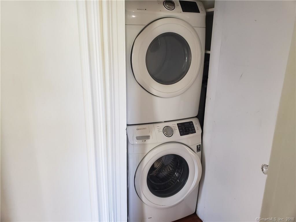 Primary Photo - 1255 Chapel St