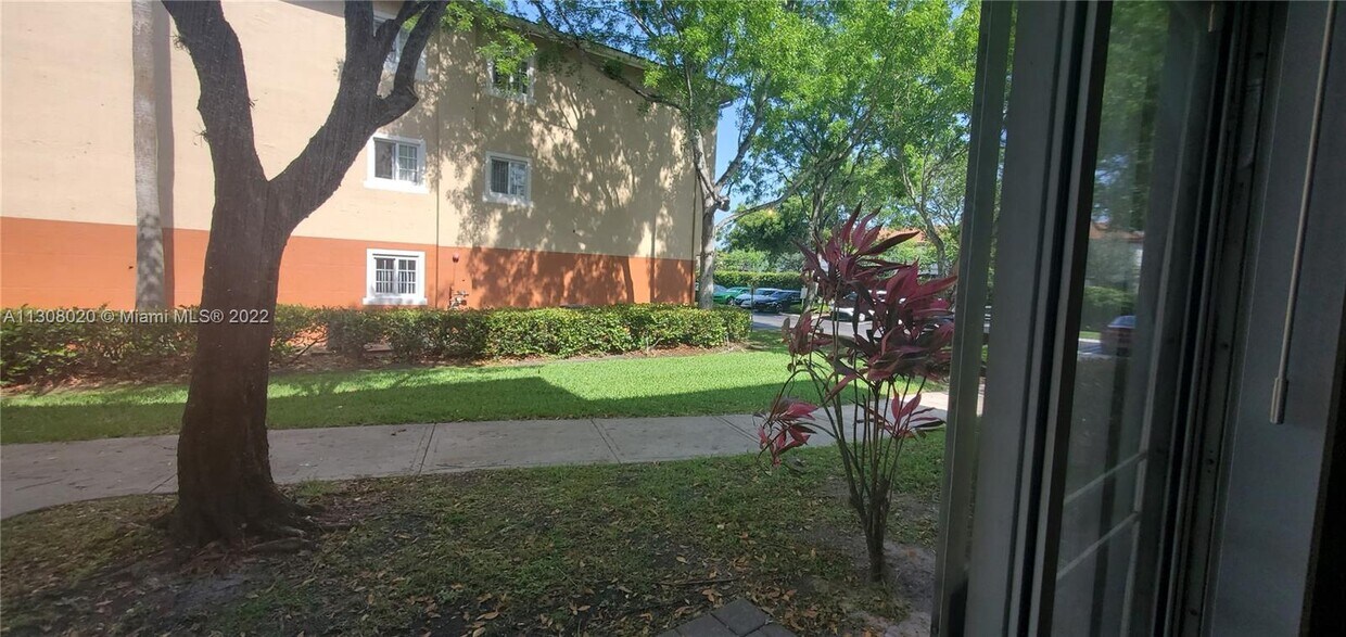 4195 Haverhill Rd Unit 304, West Palm Beach, FL 33417 Condo for Rent