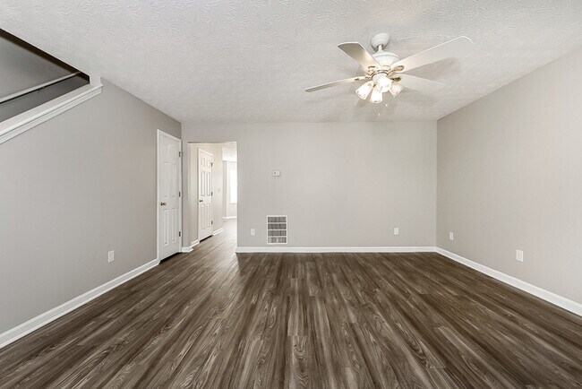 Building Photo - Charming 3BR, 2BA home