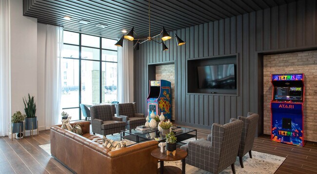 Foto del edificio - City Lights Retreat: Where Every Night is ...