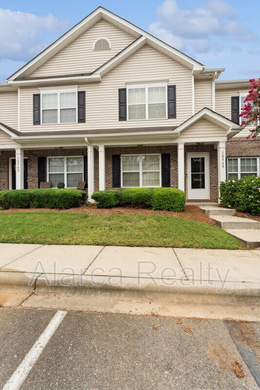 10549 Stoneacre Ct, Pineville, NC 28134 Townhome Rentals in Pineville
