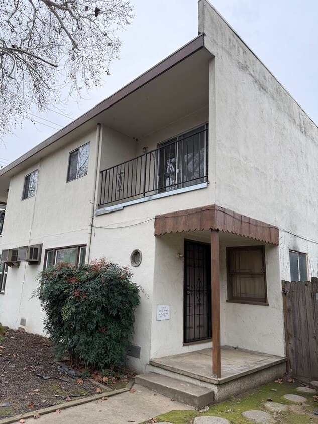 Cozy 2-Bedroom Downtown Sacramento Unit - Cozy 2-Bedroom Downtown Sacramento Unit