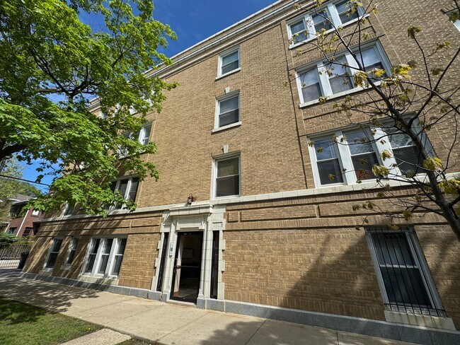Foto del edificio - 3538 W Ainslie St