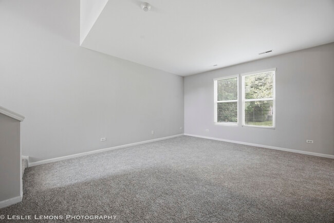 Building Photo - 337 Devoe Dr