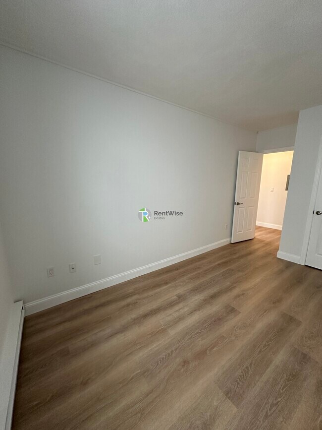 Photo - 111 Norway St Apartment