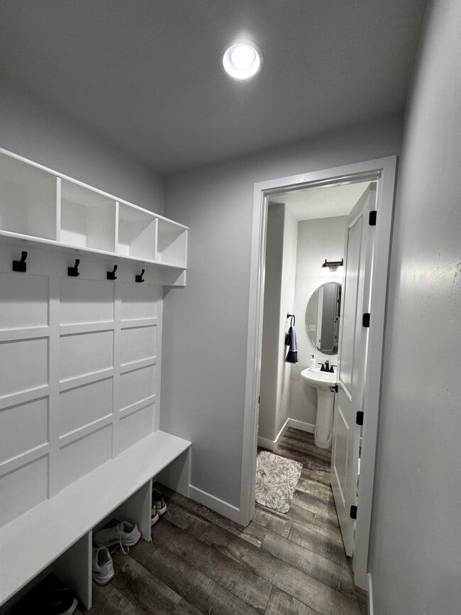 Building Photo - 15073 S Wild Horse Wy