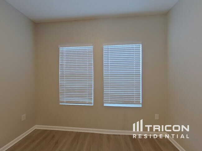 Foto del edificio - 16339 Winding Blossom Dr