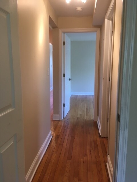 Foto del edificio - 2151 Ridge Ave