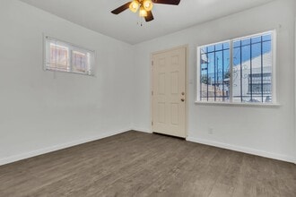 Building Photo - 447 E 101st St