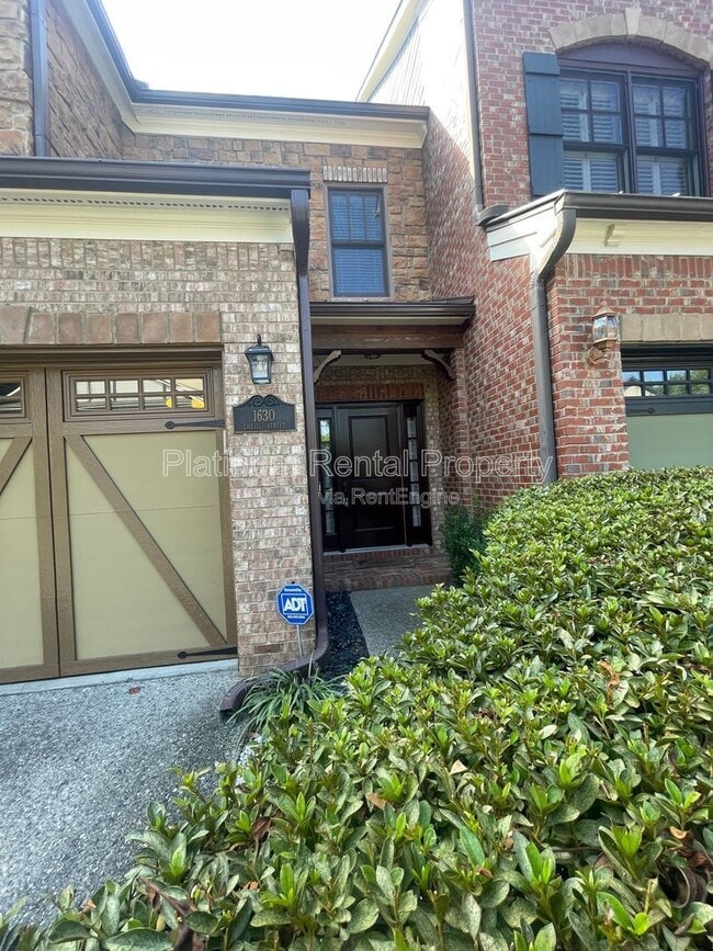 Building Photo - 1630 Chesil St
