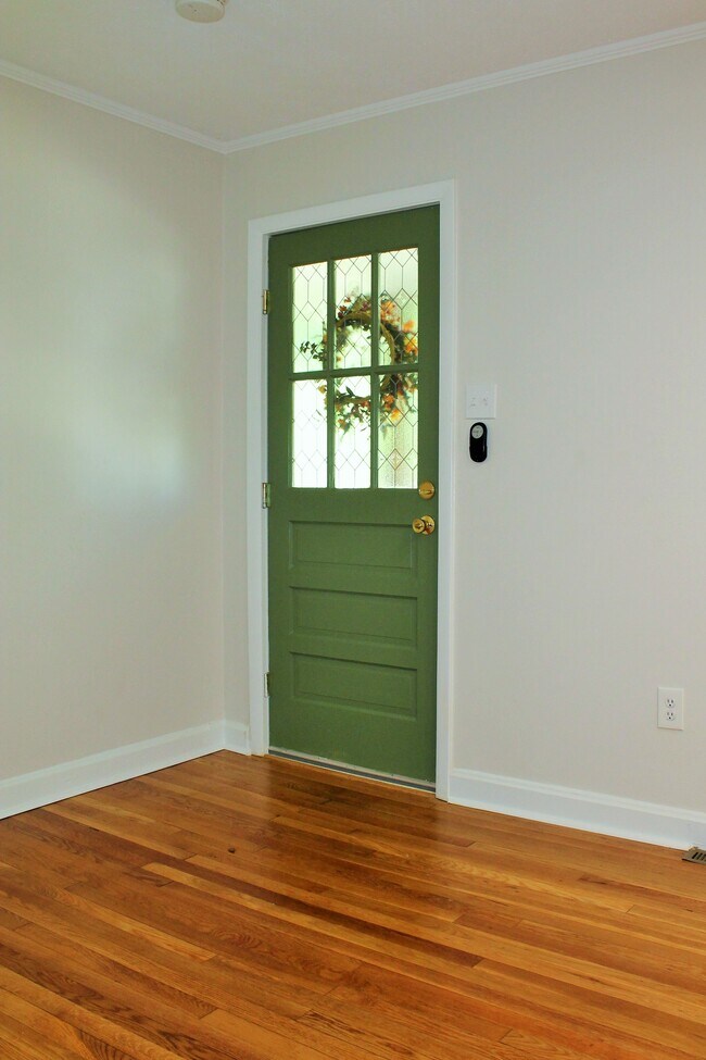 Foto del edificio - 275 Piney Ln