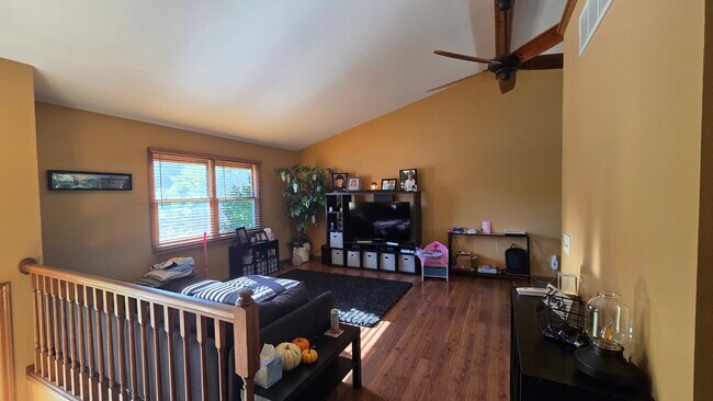 Foto del edificio - 3611 Fawn Ln
