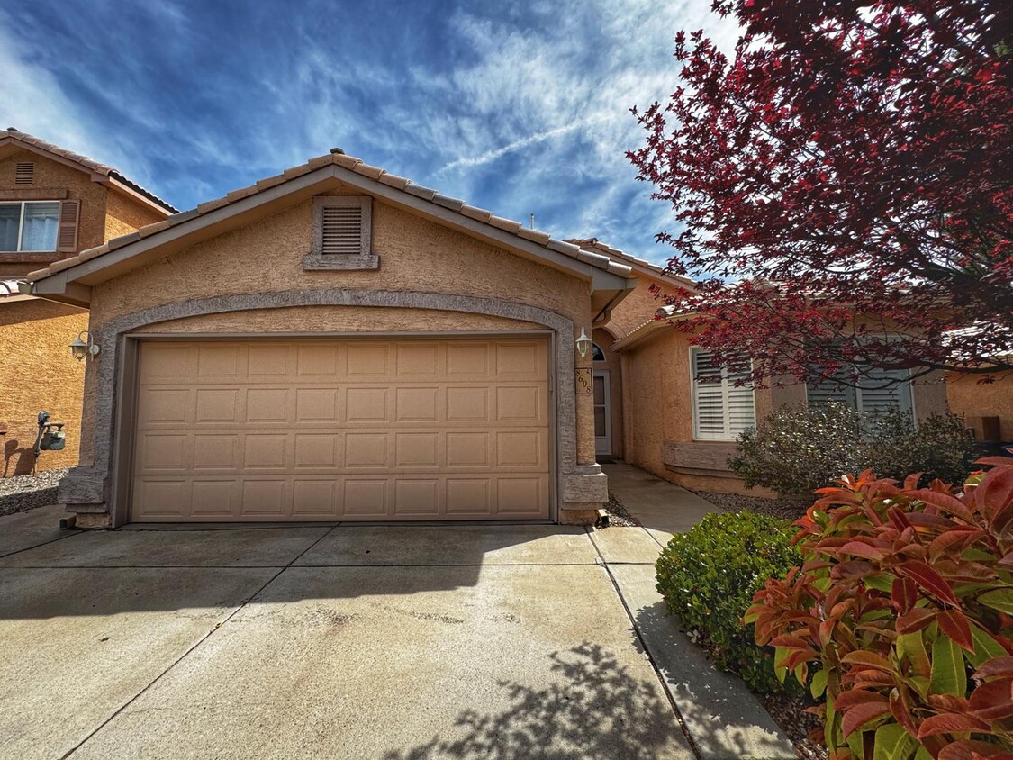 Foto principal - 8608 Quail Creek Ct NE
