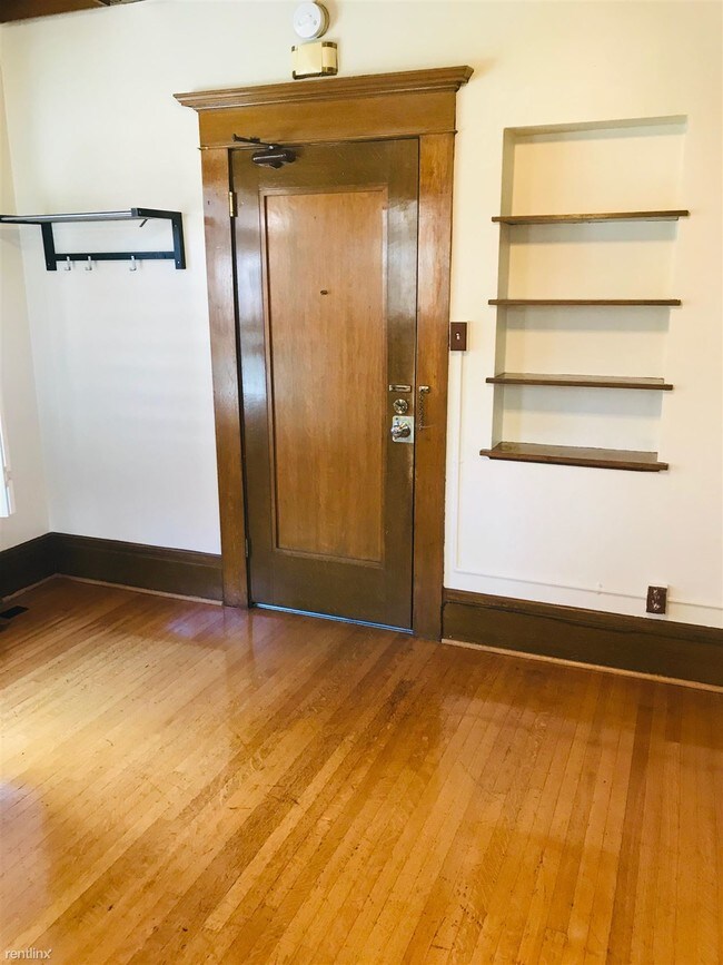 Building Photo - 1 br, 1 bath Apartment - 164 S 1300 E Apt 2