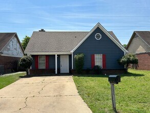 Building Photo - 2941 Churchwell Dr