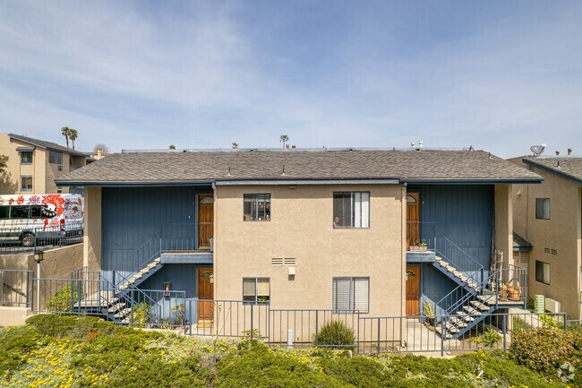 Building Photo - Sea View Condos