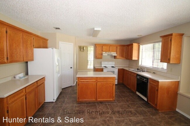 Foto del edificio - 4 br, 2.5 bath House - 300 Sioux Cir