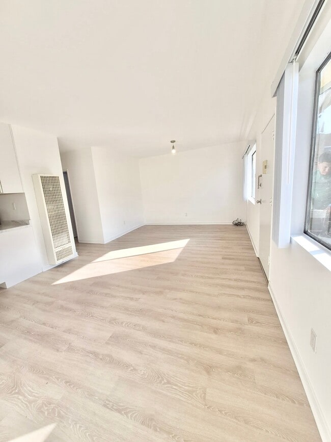 Photo - 1534 10th St (Santa Monica, CA) Apartment
