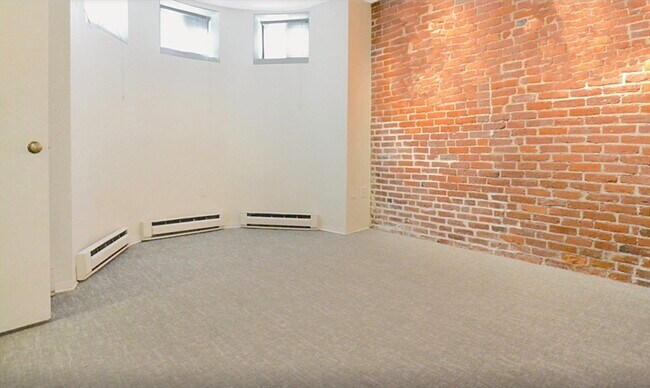 Building Photo - 56 Saint Germain St
