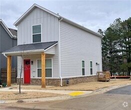 Building Photo - 1406 S Duncan Ave