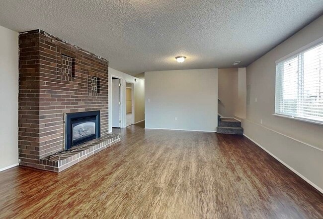 Building Photo - 2303 S Occident St