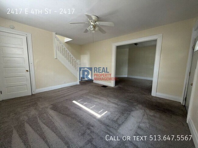 Foto del edificio - 2417 E 4th St