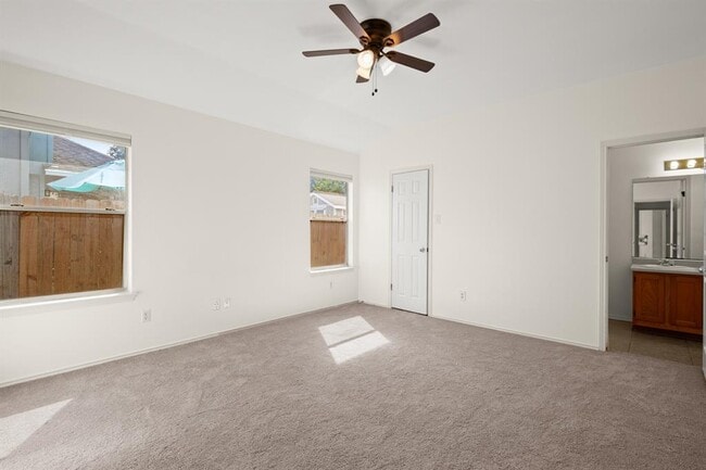 Foto del edificio - 525 Shep St