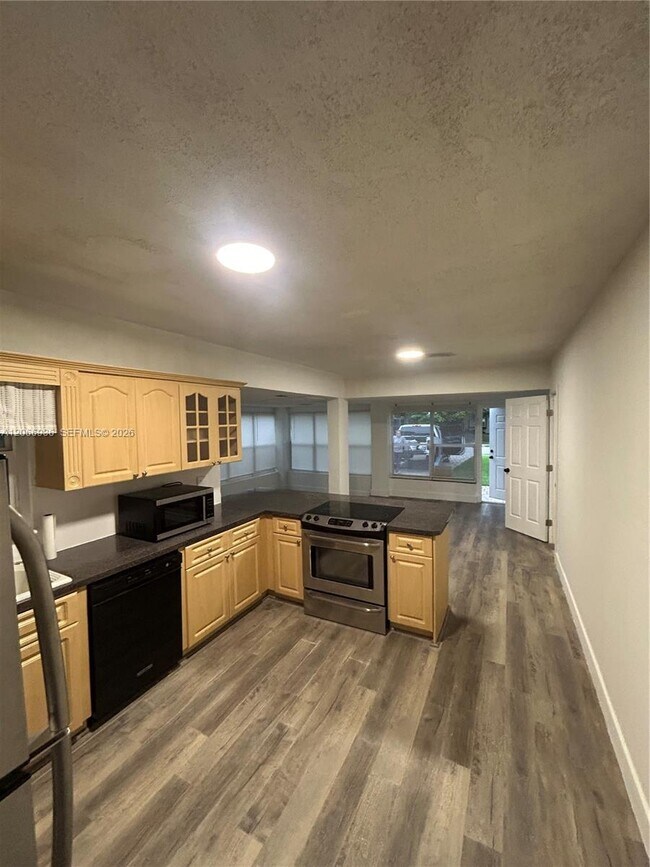 Foto del edificio - 1482 NE 175th St