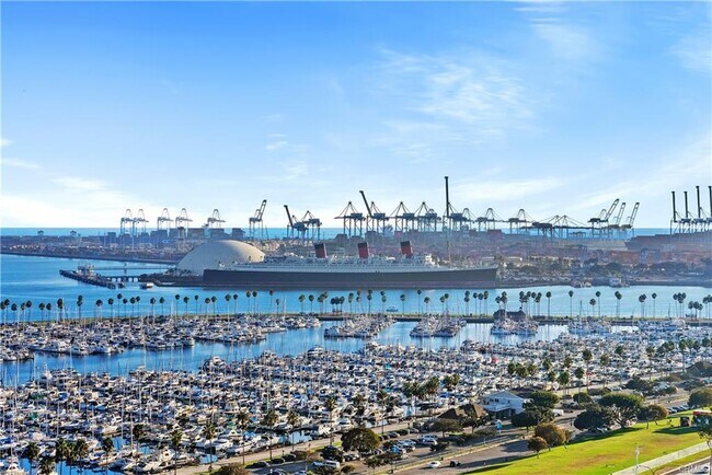 Impresionante vista del Queen Mary - 700 E Ocean Blvd