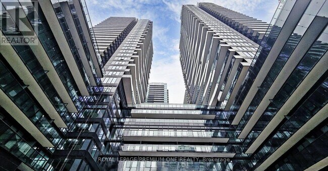 Building Photo - 127 Broadway Ave