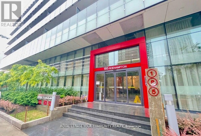 Building Photo - 185 Roehampton Ave